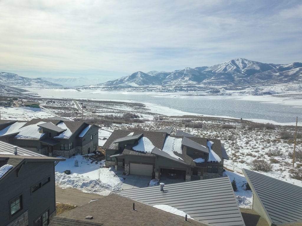 Panoramic view of Deer Waters condo landscape